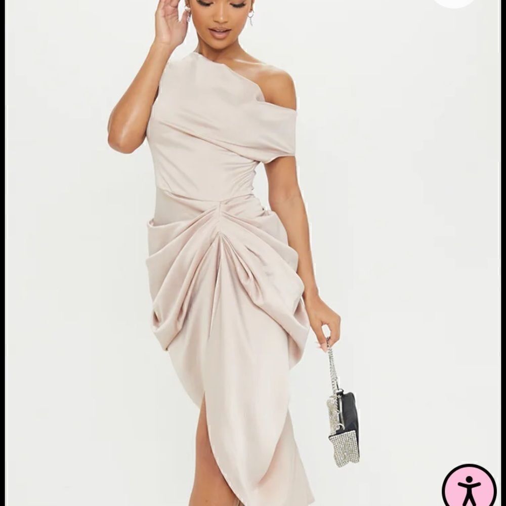 PrettyLittleThing Satin Off-Shoulder Ruched Midi Dress – NWT